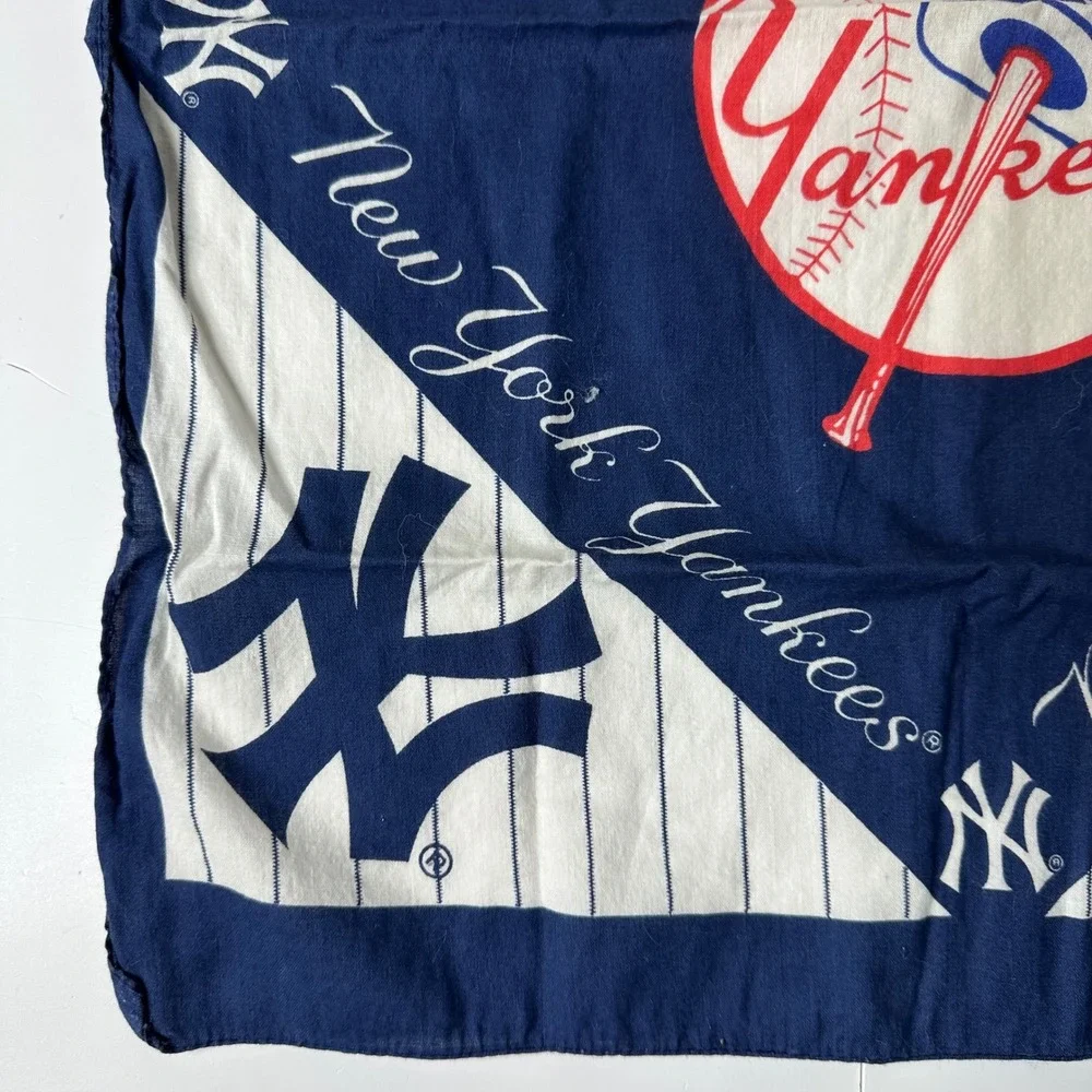 Vtg 90s New York Yankees MLB Bandana Pinstripe Cotton Baseball Handkerchief 1995